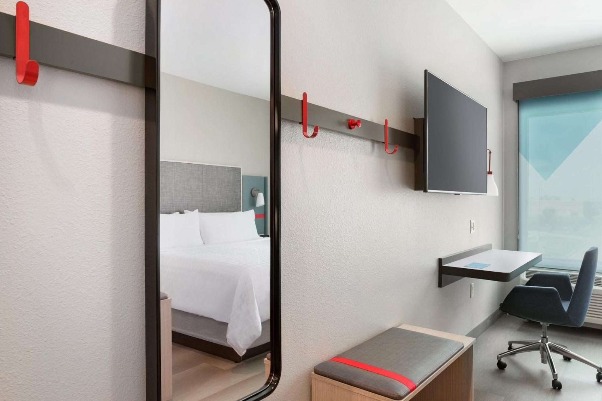 Avid Hotel Wisconsin Dells Lake Delton By Ihg Exterior photo