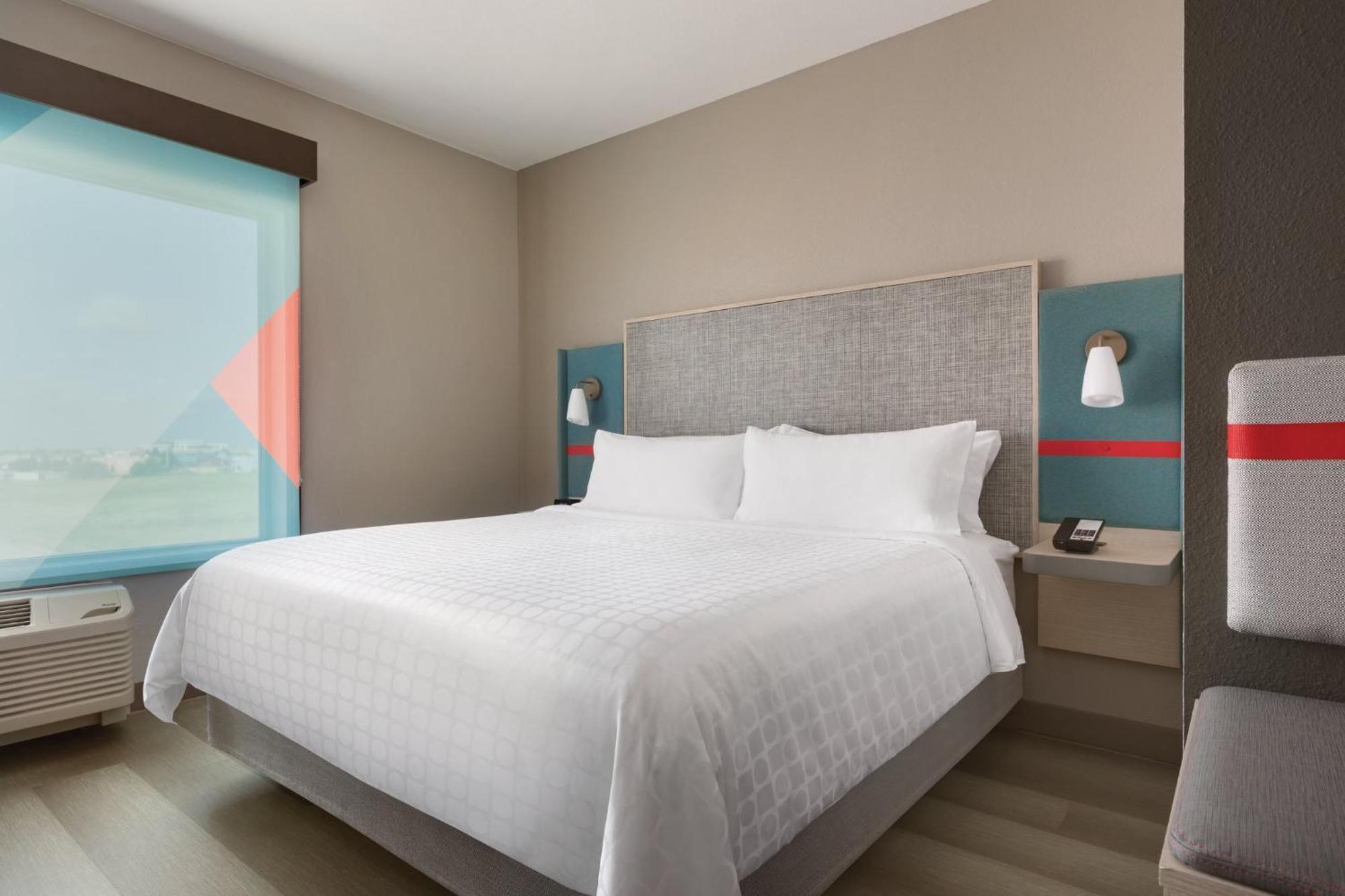 Avid Hotel Wisconsin Dells Lake Delton By Ihg Exterior photo